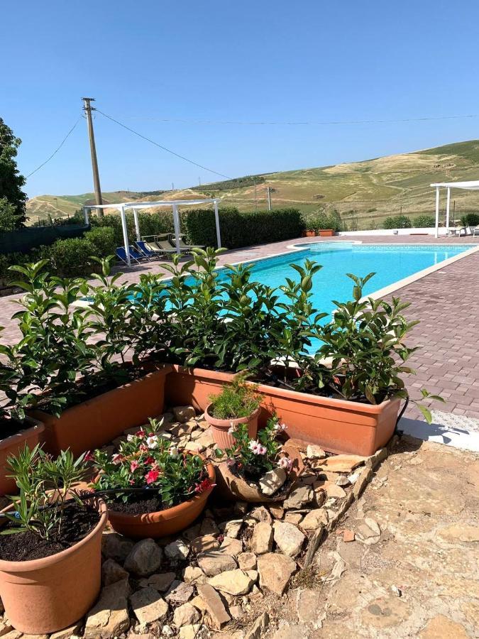 Agriturismo Sant'Agata Piana Degli Albanesi Luaran gambar