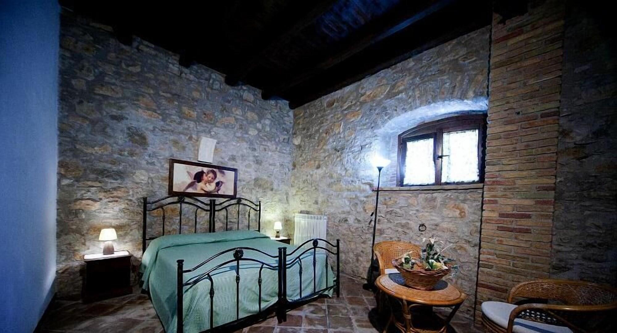 Agriturismo Sant'Agata Piana Degli Albanesi Luaran gambar