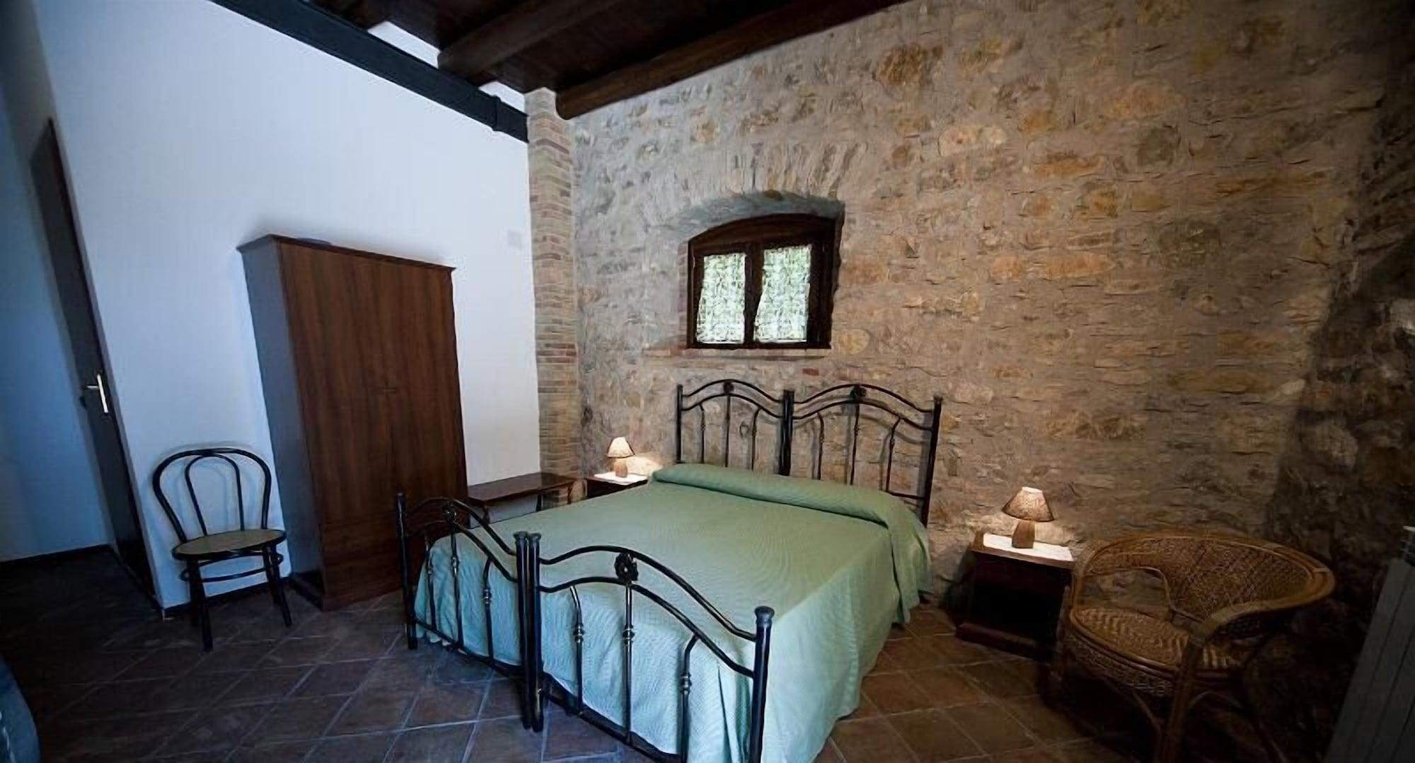 Agriturismo Sant'Agata Piana Degli Albanesi Luaran gambar